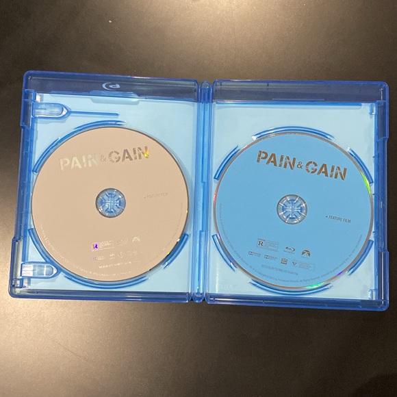Pain & Gain - Blu-ray & DVD Combo Set - Picture 3 of 5